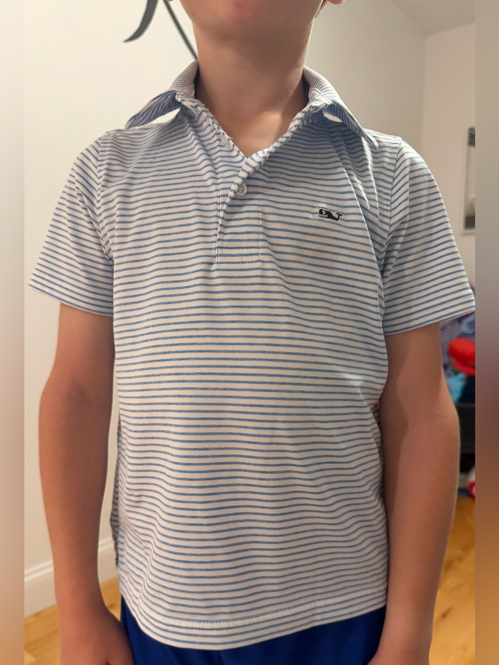Vineyard Vines Boys  Blue Striped Polo Shirt (size 6) Like New!!